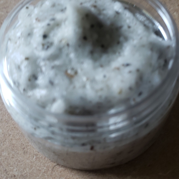 Green tea facial scrub - Picture 2 of 4